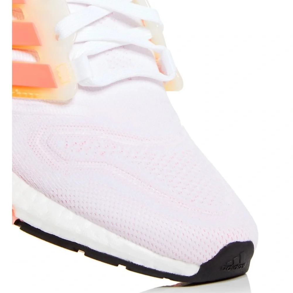 Women’s Ultraboost 22 - Picture 7 of 16